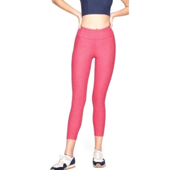 Outdoor Voices Pants - NEW Outdoor Voices Warm Up Crop Leggings XL Outdoor Voices Pants - NEW Outdoor Voices Warm Up Crop Leggings XL